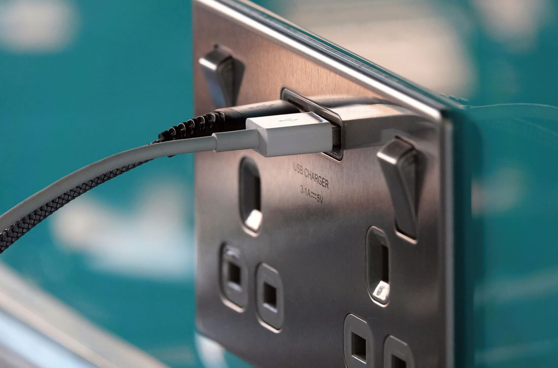 Choosing Switches & Sockets for Your Office - Arrow Electrical