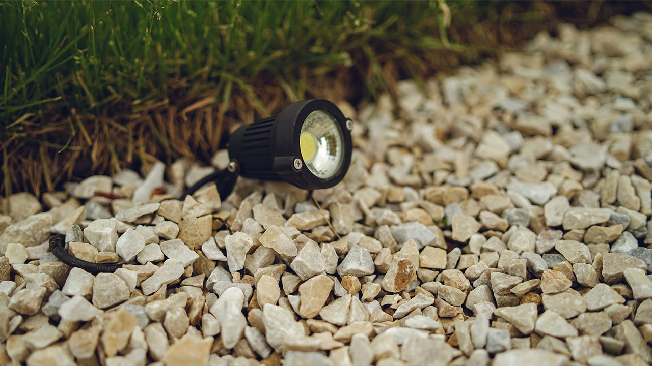 ARF1004-LED-Integrated-garden-spike-light in the ground