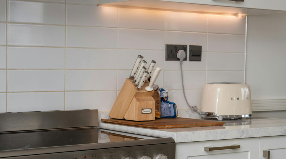 kitchen sockets Heritage Brass